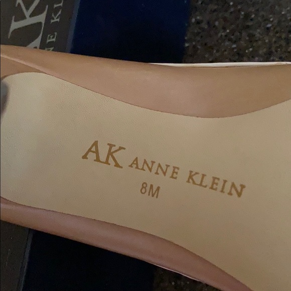 Anne Klein heels - Picture 8 of 10